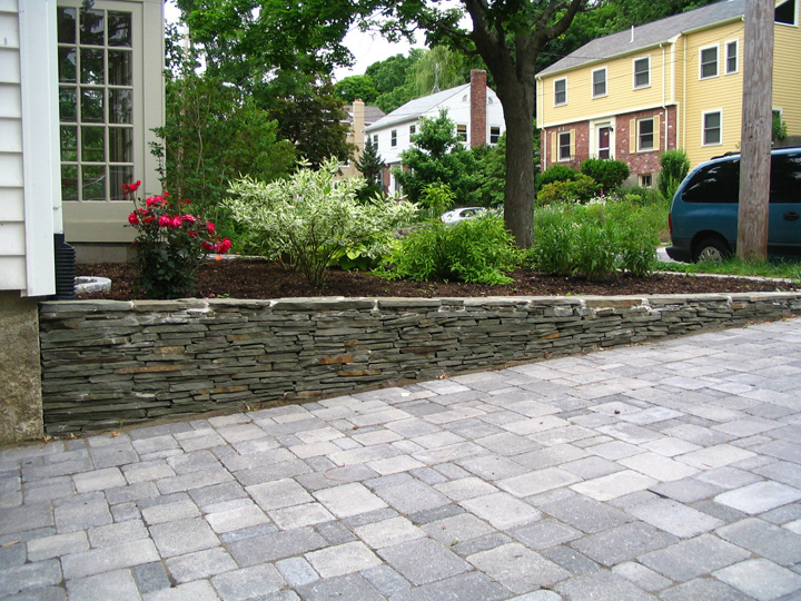 earth stone and water - Your landscape specialists. Driveways