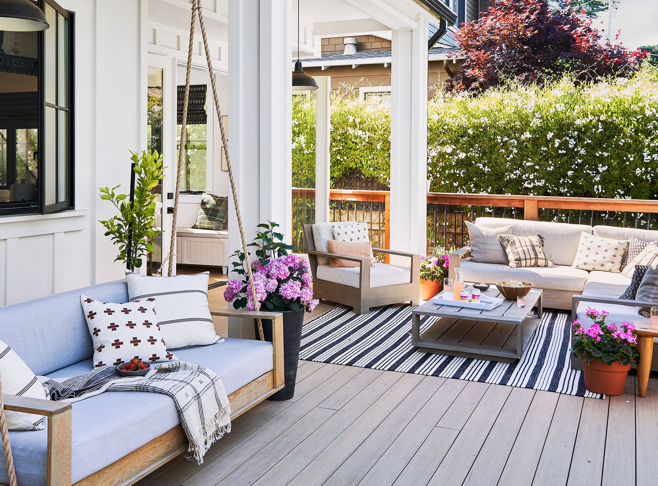 From Drab to Fab: Stylish Outdoor Seating Ideas for Every Budget | Erba Outdoor Blog