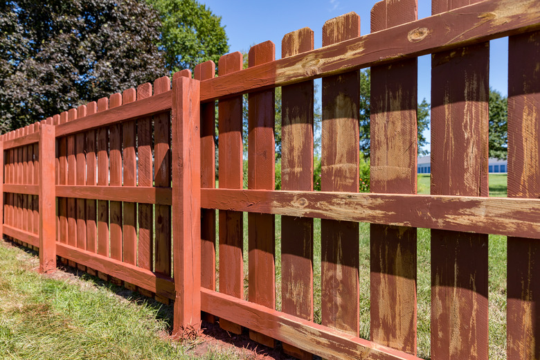 How Long Should I Let The Concrete On Fence Posts Dry Before Attaching Panels?