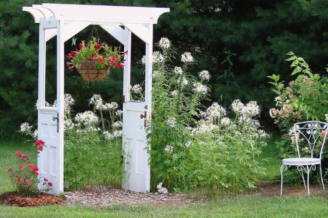 Jeanne's 'old door arbor' redo | Flea Market Gardening