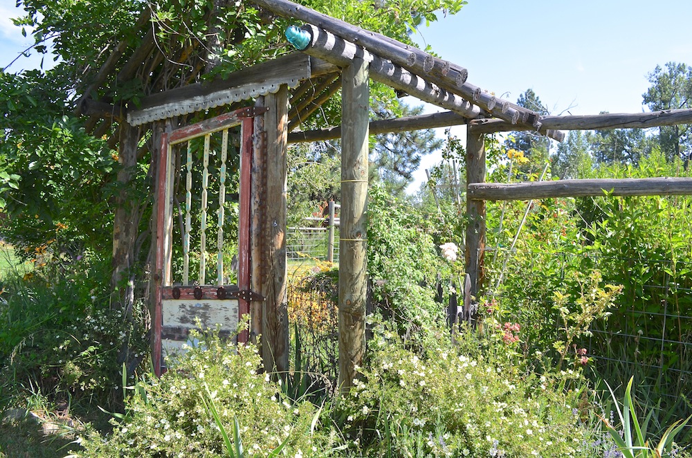 La Maison Boheme: Repurposed Screen as Garden Gate
