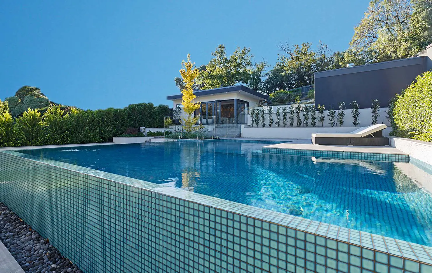 Negative Edge Pools Melbourne - Baden Pools