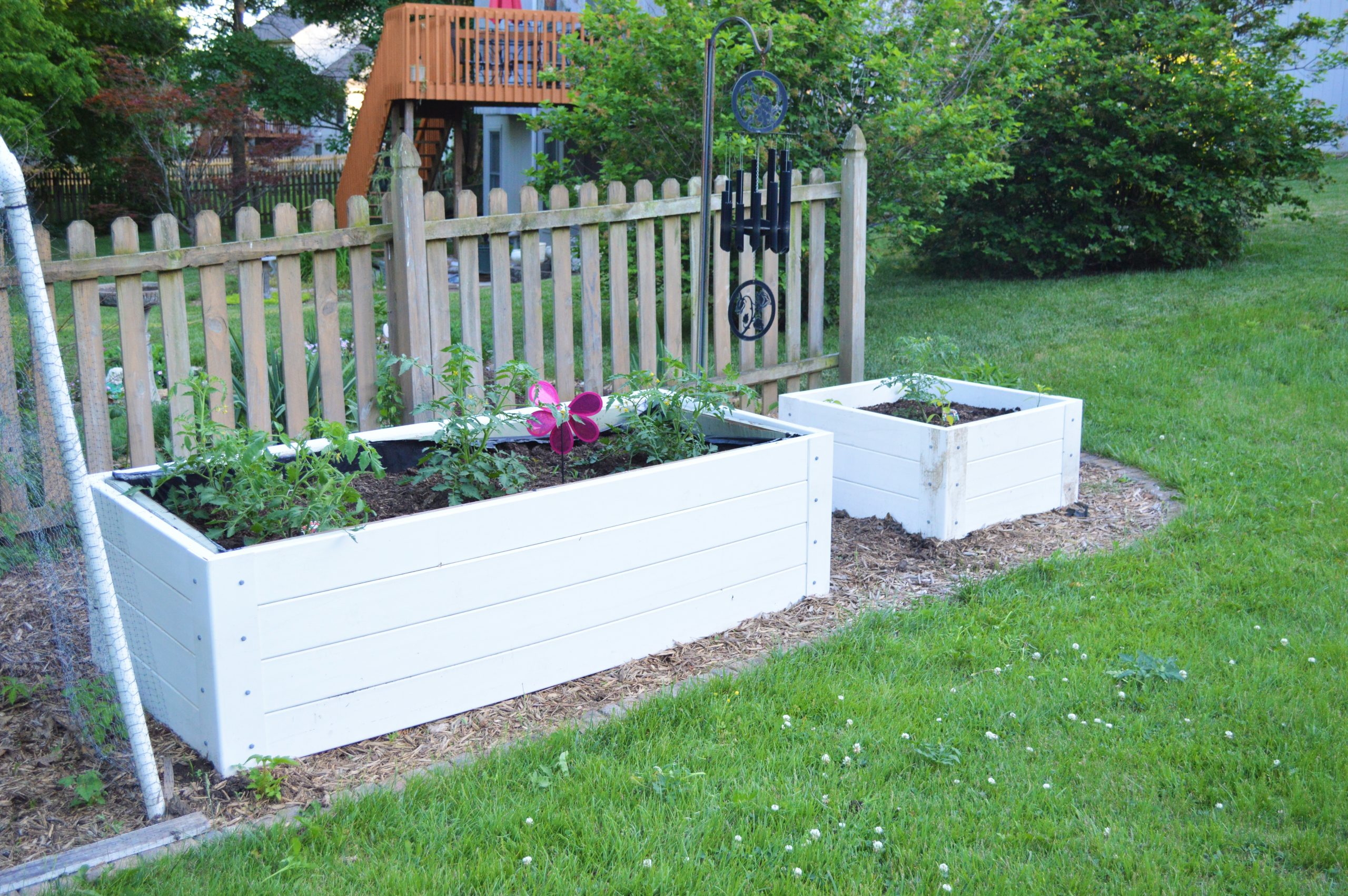 New Upcycled DIY Raised Garden Beds - Loving Here
