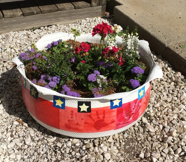 Regina Holliday's Medical Advocacy Blog: How to make a tire planter
