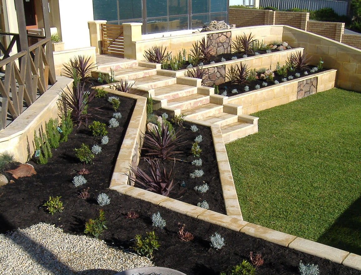 Retaining Wall Ideas for Sloped Backyards | Remastone