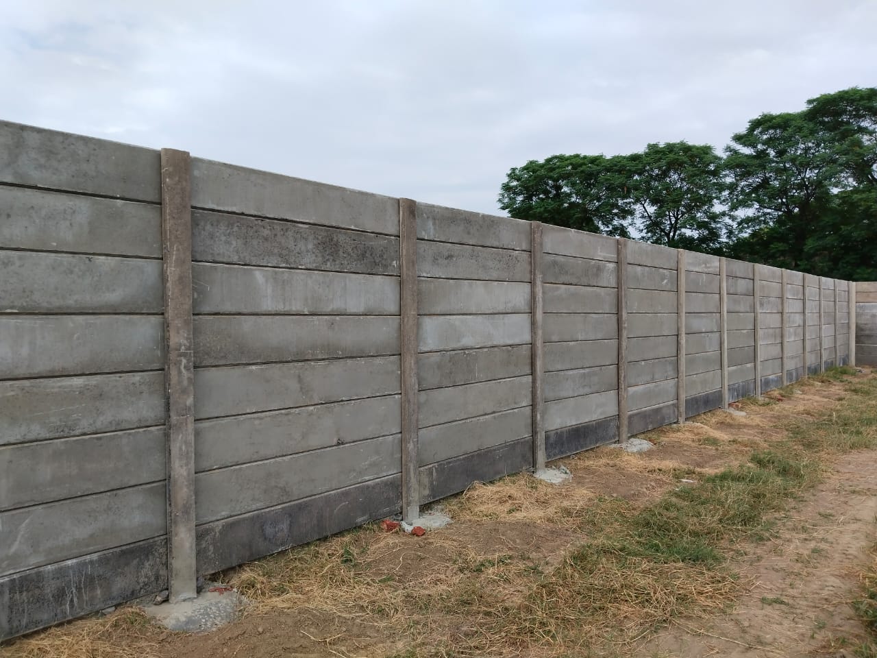 Top RCC Wall & Garden Bench Supplier in Jalore