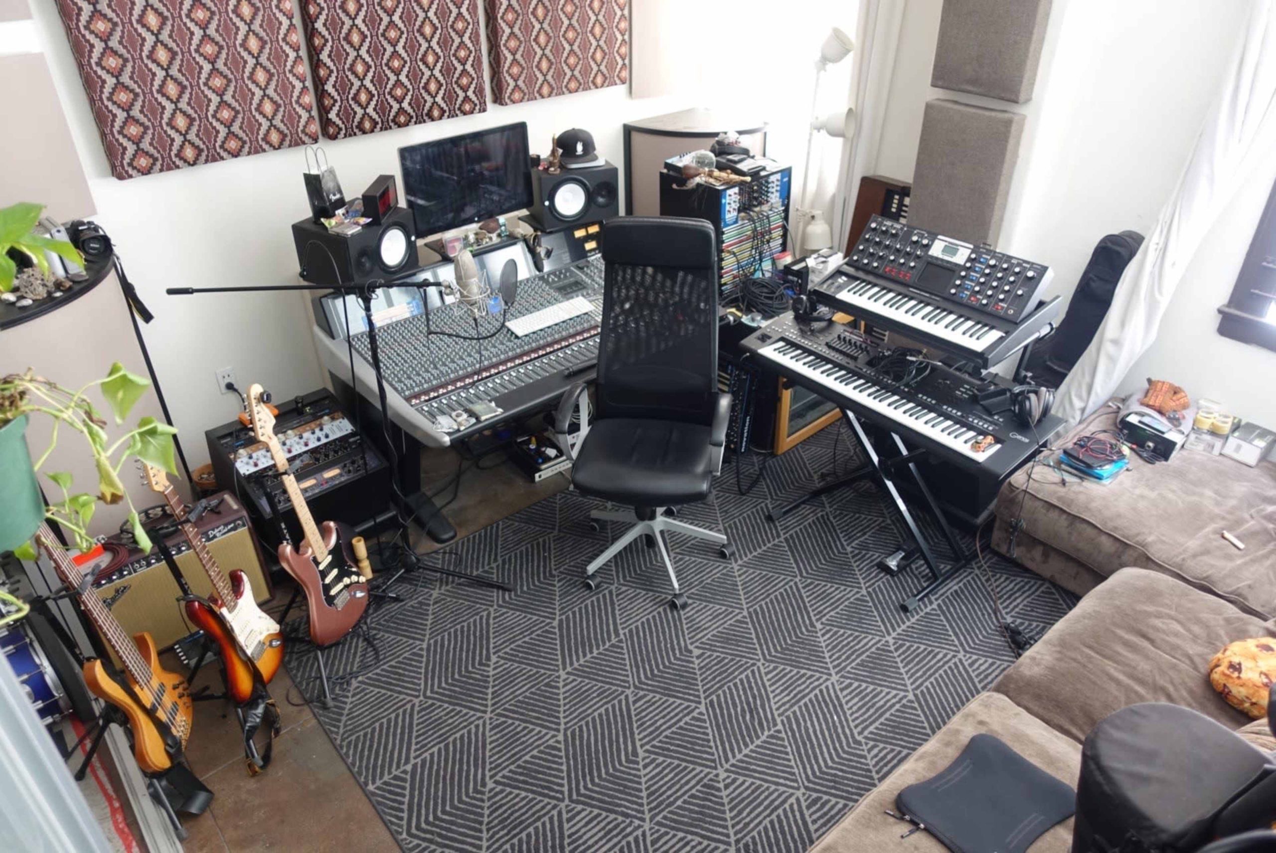 Ultra Cozy, Urban Music & Creative Loft - Recording, Production, Mixing, Mastering Studio (Musicians, Podcasts, Content Creators Welcome!), Los Angeles, CA | Production | Peerspace