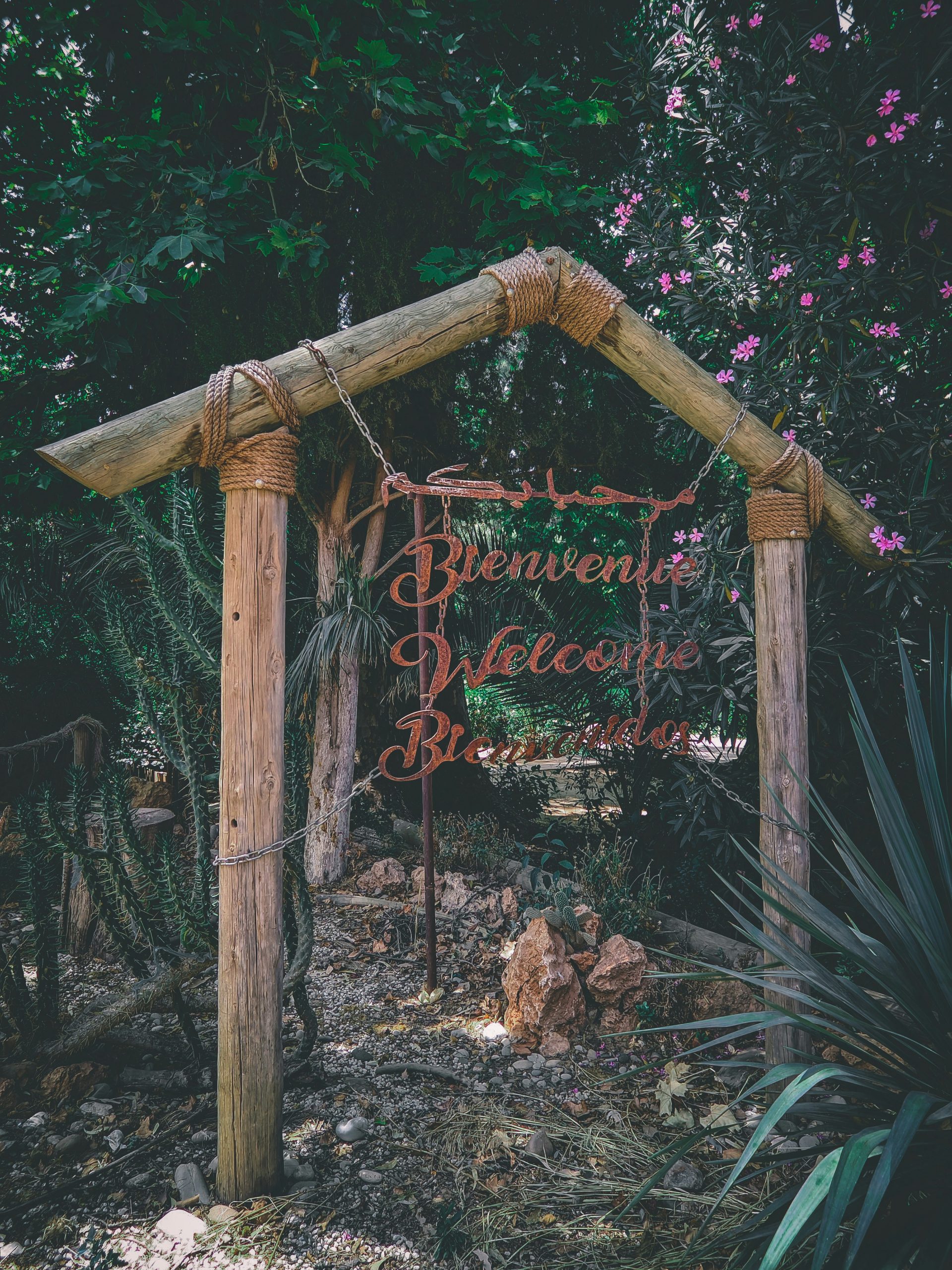 welcome sign