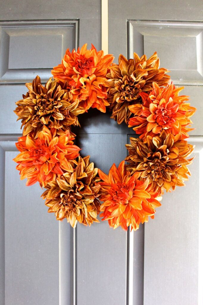 17 Inspiring Fall Wreaths for The Front Door - How to Make Wreaths - Wreath Making for Craftpreneurs