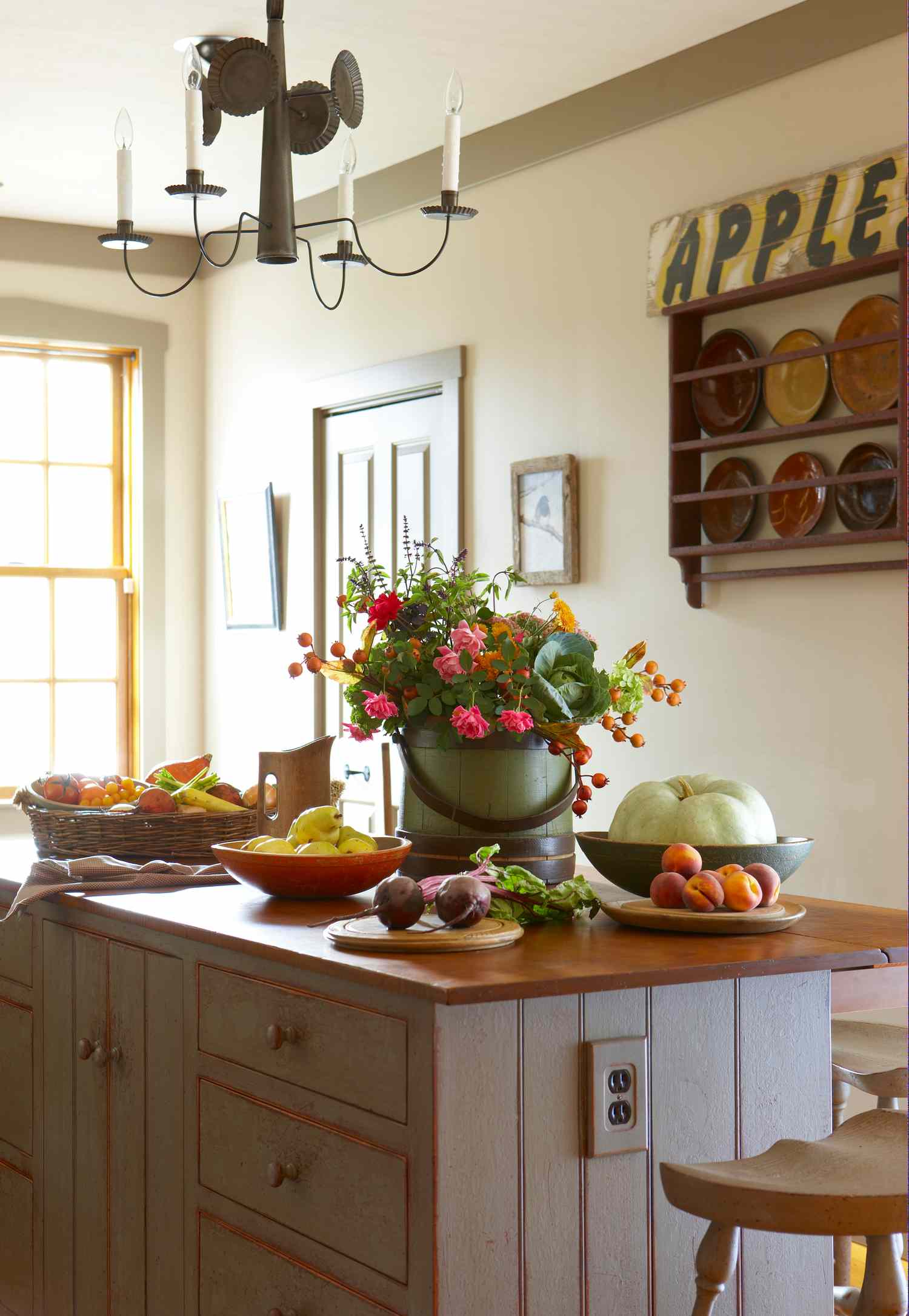20 Ways to Decorate Your Kitchen for Fall