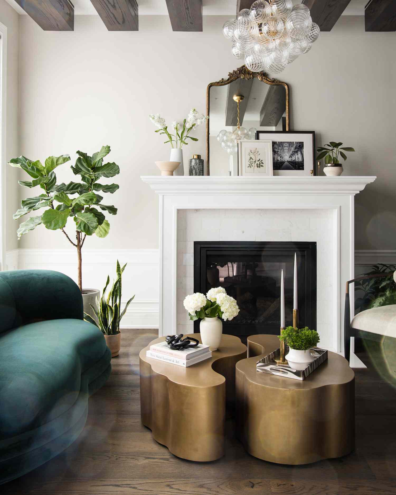 32 Mantel Decorating Ideas That Bring Style and Warmth to Your Home