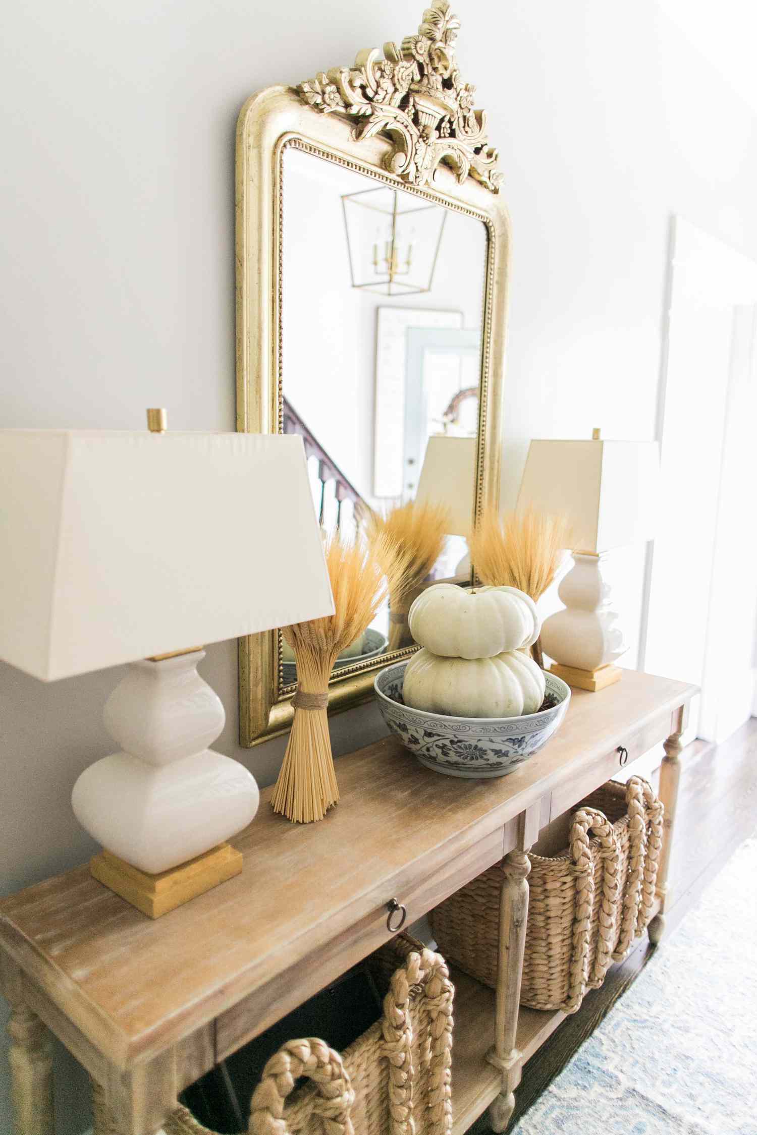 33 Fall Entryway Decor Ideas to Welcome Autumn