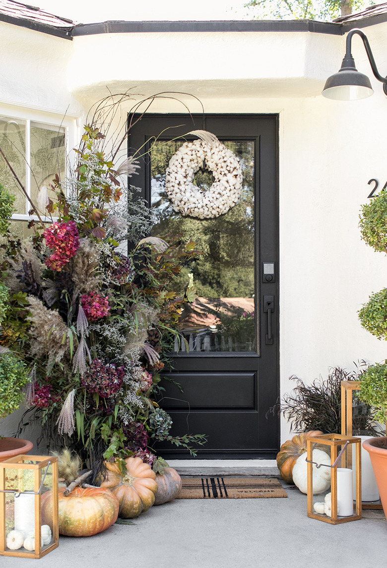 8 Ways To Take Your Fall Porch Decor To The Next Level