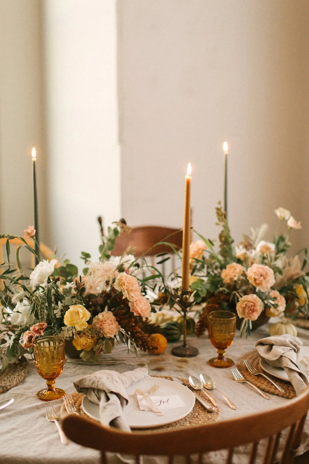 9 Beautiful Fall Table Decor Ideas
