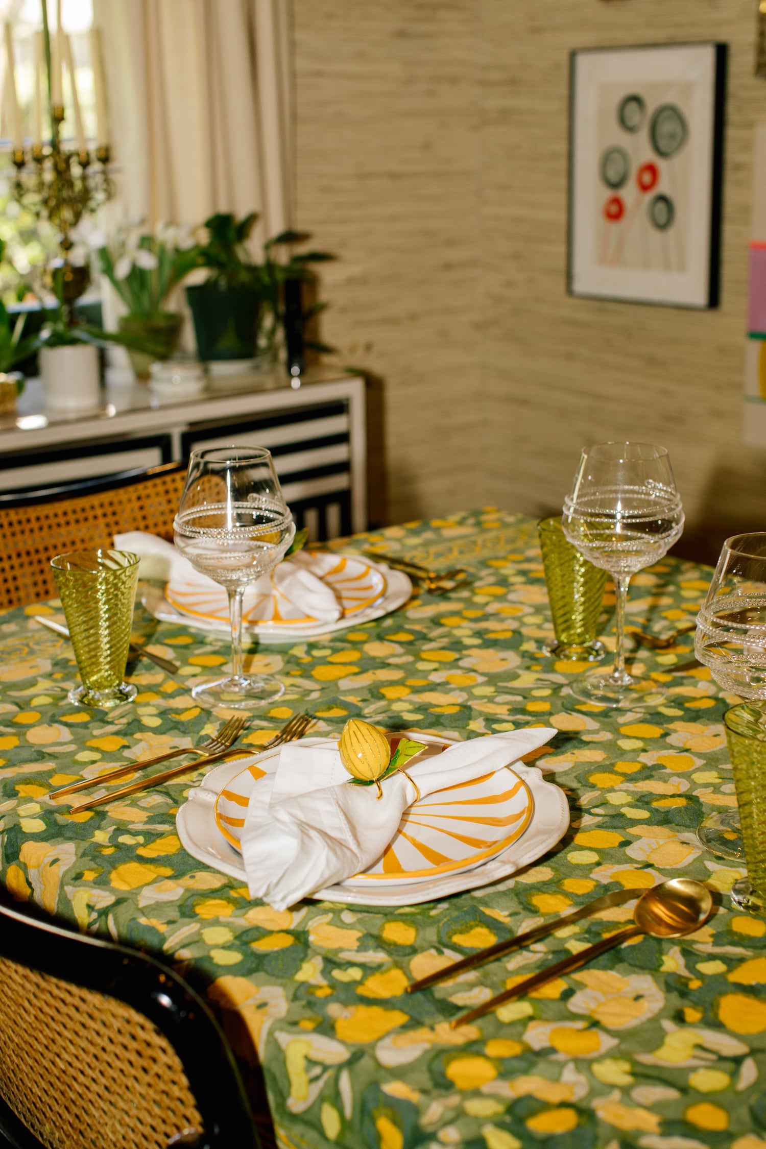9 Elegant Fall Tablescapes. - The Stripe | Lifestyle Blog