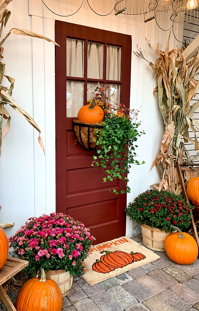 An Amazing Fall Wreath for Your Front Door: A Seasonal Welcome