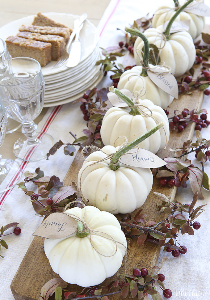 Charming Pumpkin Arrangements That Bring the Fall Into our Homes