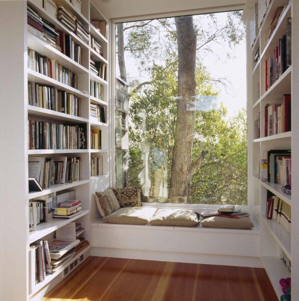 Creating a Cozy Reading Nook for National Unplug Day | Caregiving Club