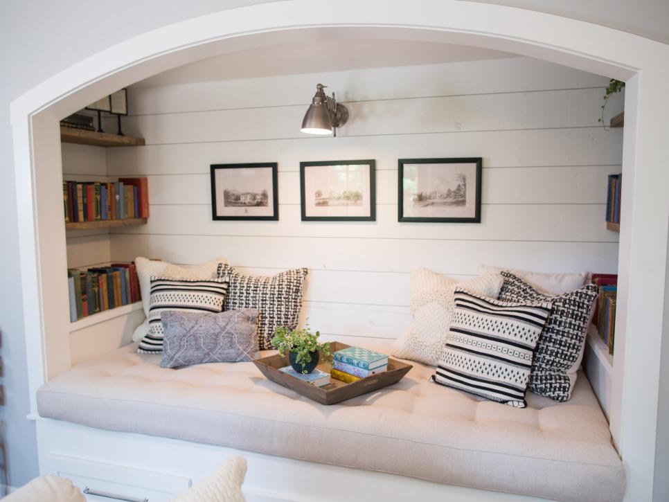 Creating a Cozy Reading Nook for National Unplug Day | Caregiving Club
