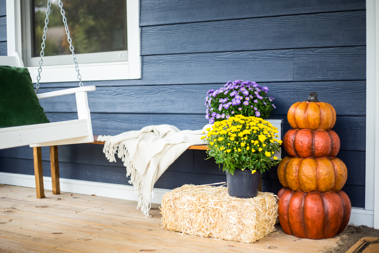Easy Front Porch Fall Decor - Live Free Creative Co