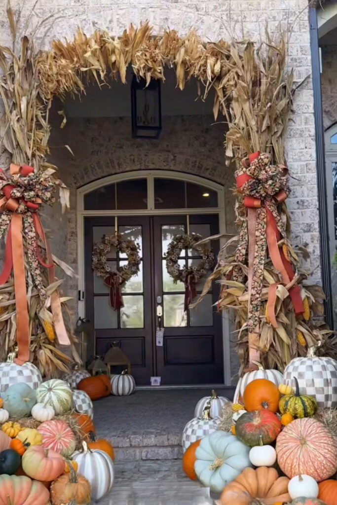 FALL FRONT PORCH DECORATIONS – Hunter Premo