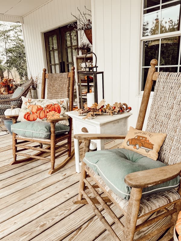 Fall Front Porch Inspiration - The Ponds Farmhouse