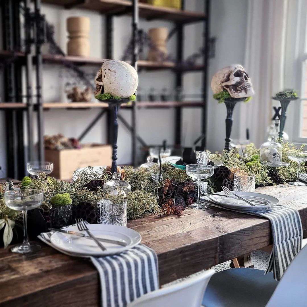 Halloween Flowers For Wedding Tables 18 Halloween Centerpiece Ideas That Will Wow Your Party Guests