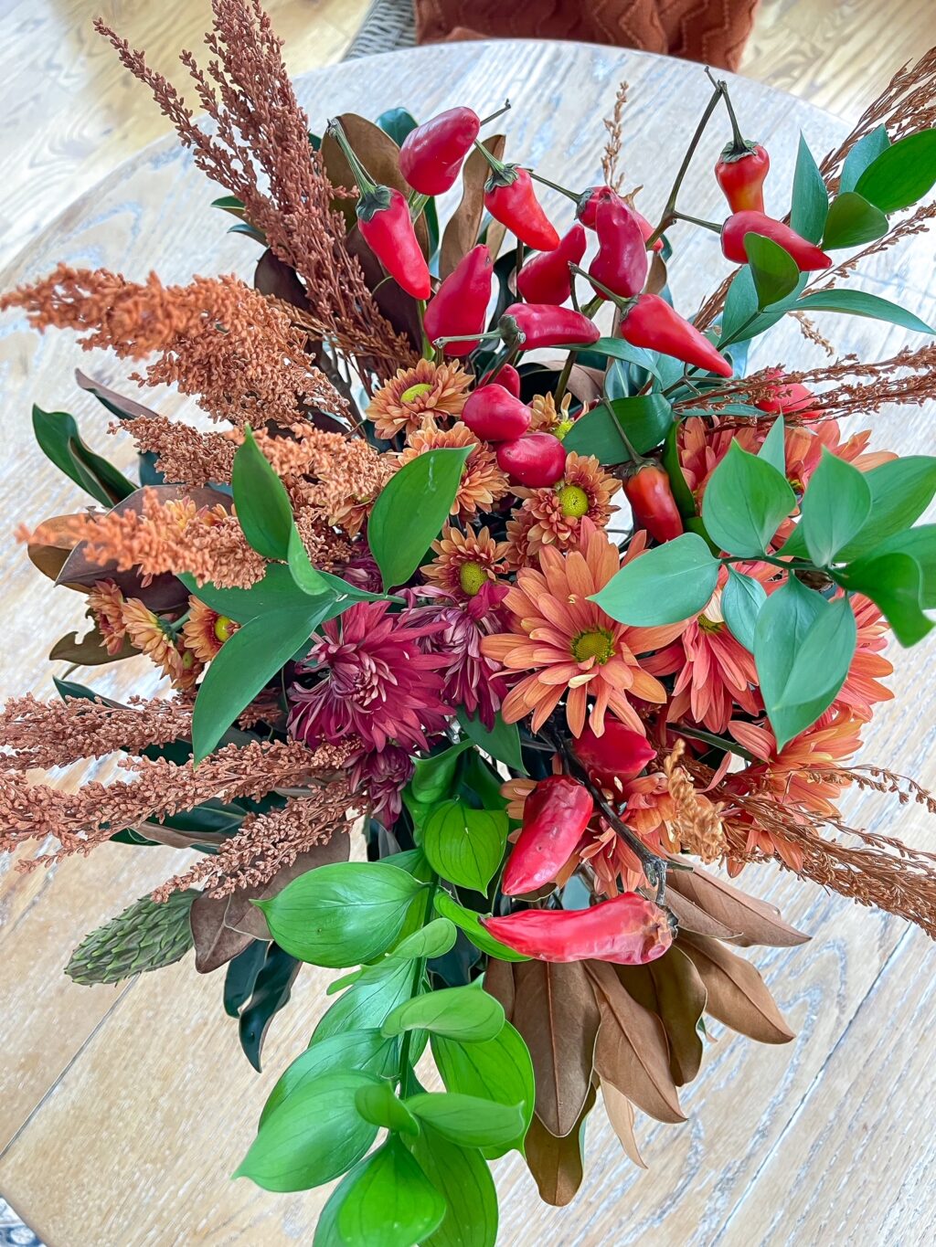Simple Fall Floral Arrangement - Duke Manor Farm by Laura Janning