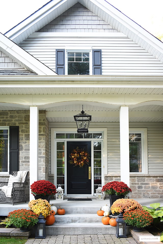 SIMPLE FALL FRONT PORCH DECOR - CITRINELIVING
