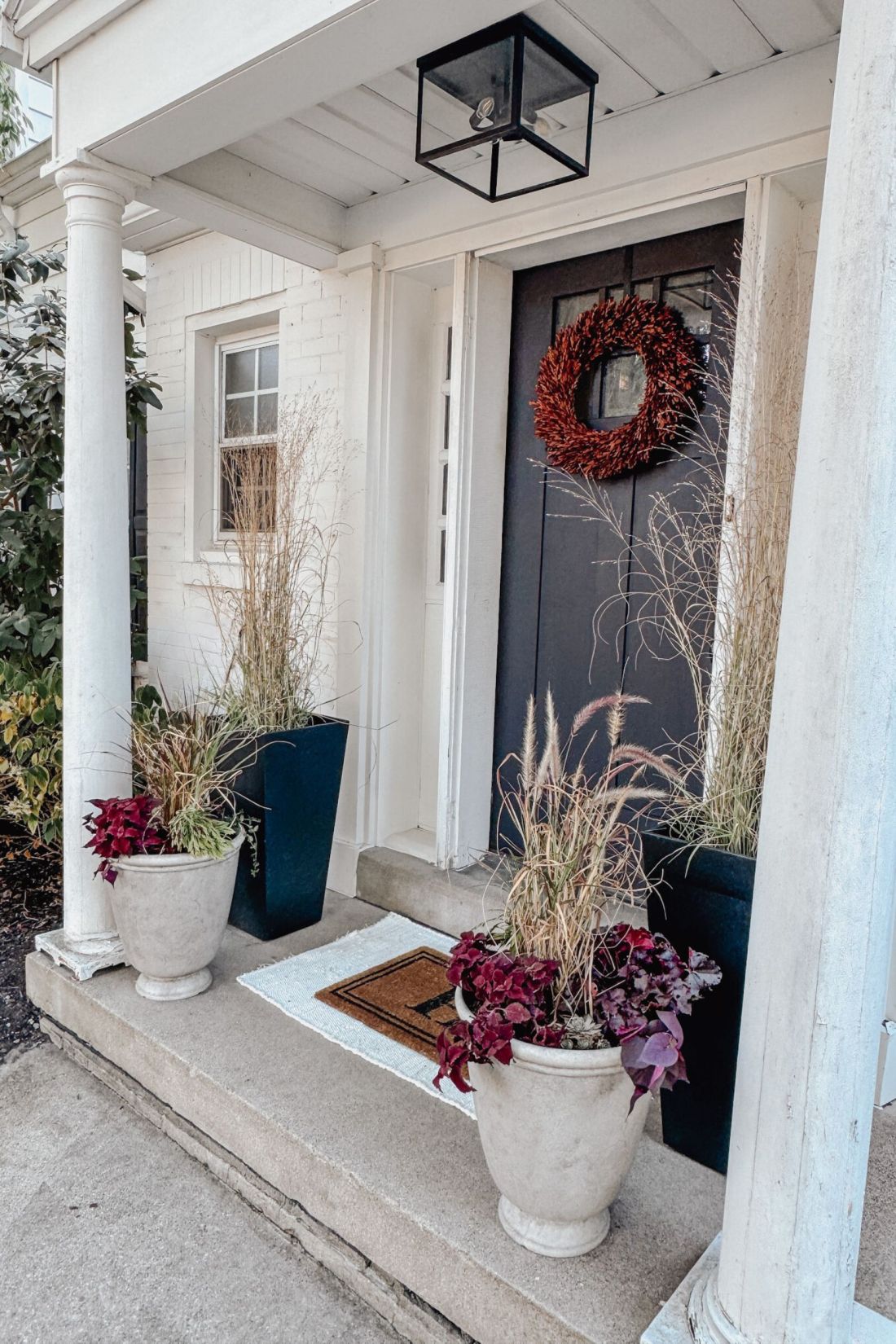 Simple Fall Front Porch Decor with Planters - hostessology