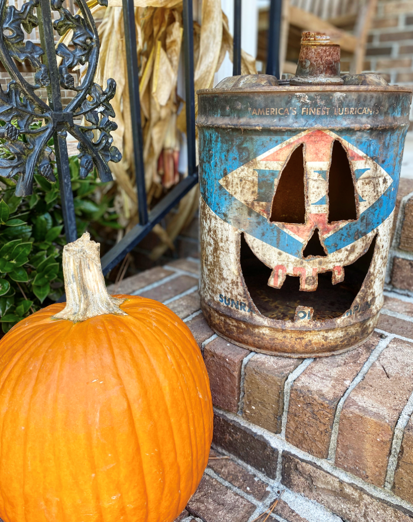 Simple Primitive Halloween Porch - My Rustic House
