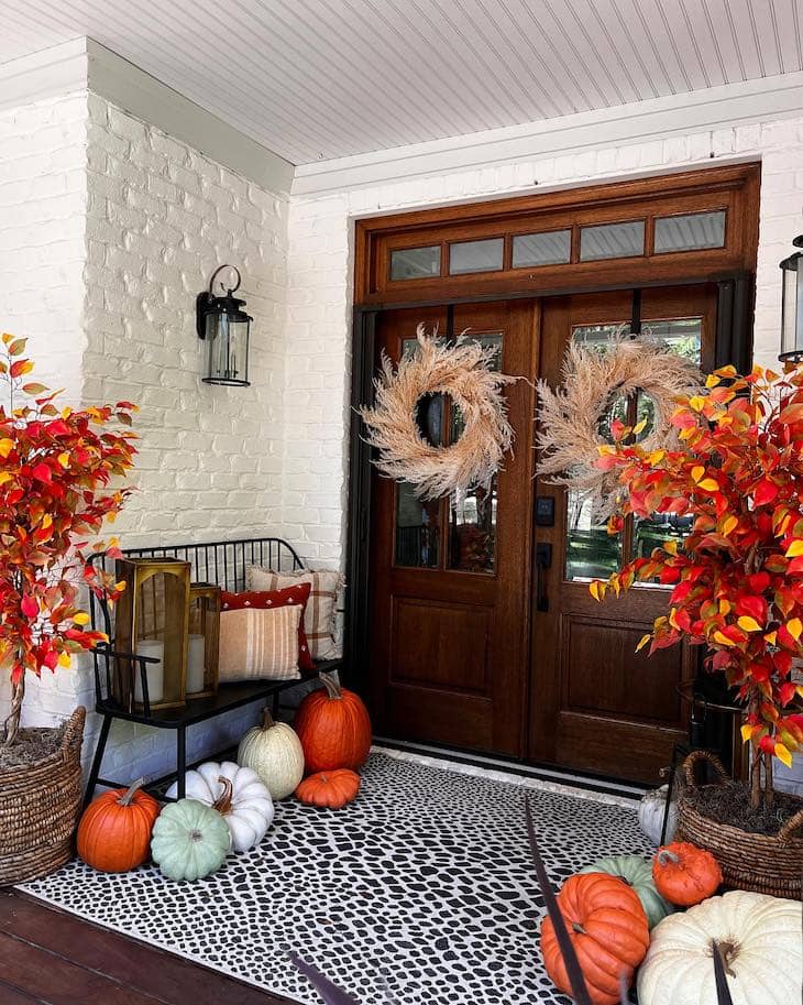 Simple Tips for Decorating Your Front Porch for Fall - Farmhousehub