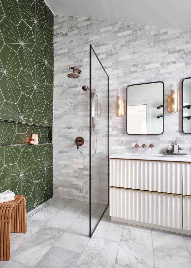 The 20 Best Colorful Bathroom Decor Inspiration Ideas and Photos | Apartment Therapy