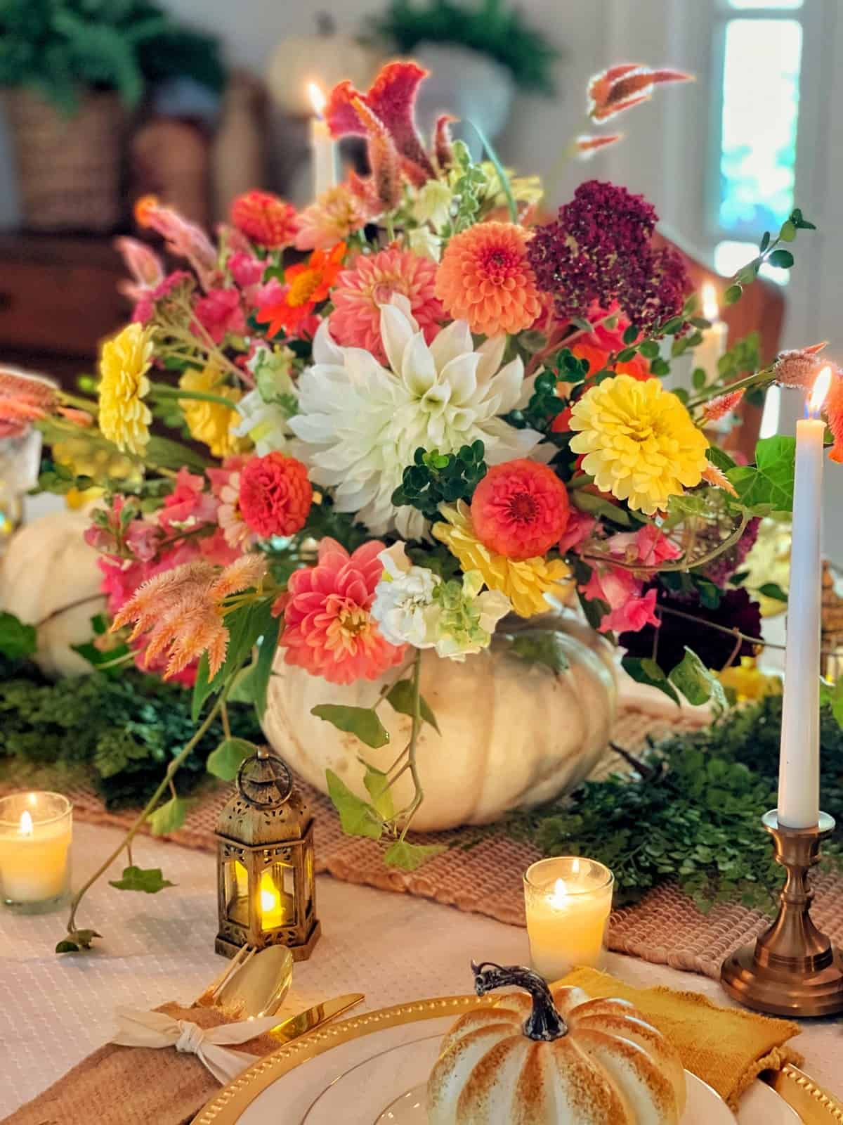 10 Easy AND Gorgeous Thanksgiving Table Décor Ideas - Debi Collinson Designs