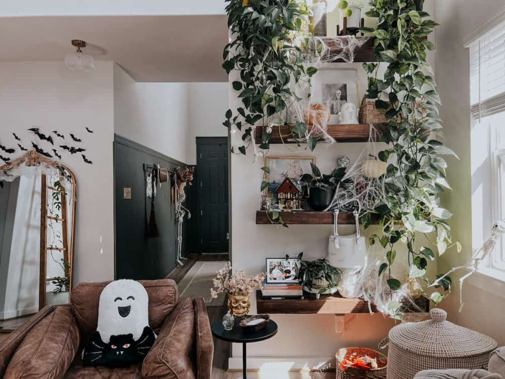 10 Super Easy Halloween Decorations – Love & Renovations
