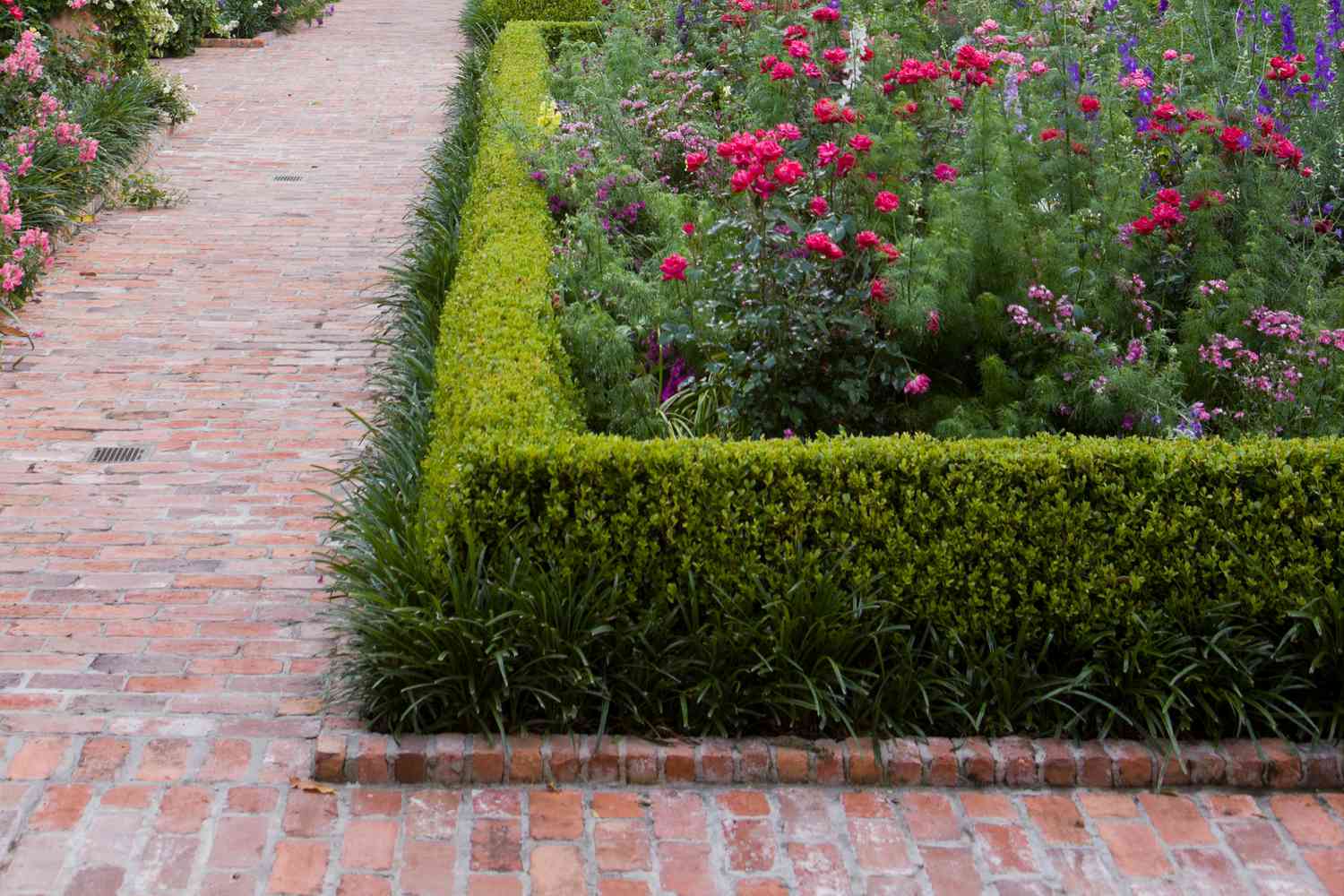 15 Brick Edging Ideas to Affordably Frame Your Garden Flowers