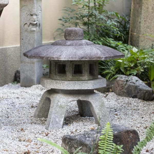 夏山石の泉涌寺型灯篭 | 1.5尺 - ISHIMOオンラインショップ