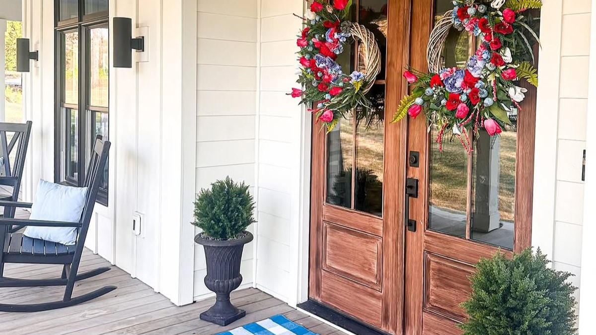 20 Spring and Easter Front Door Decor Ideas That Make Your Entry Feel Fresh and Festive in 2026