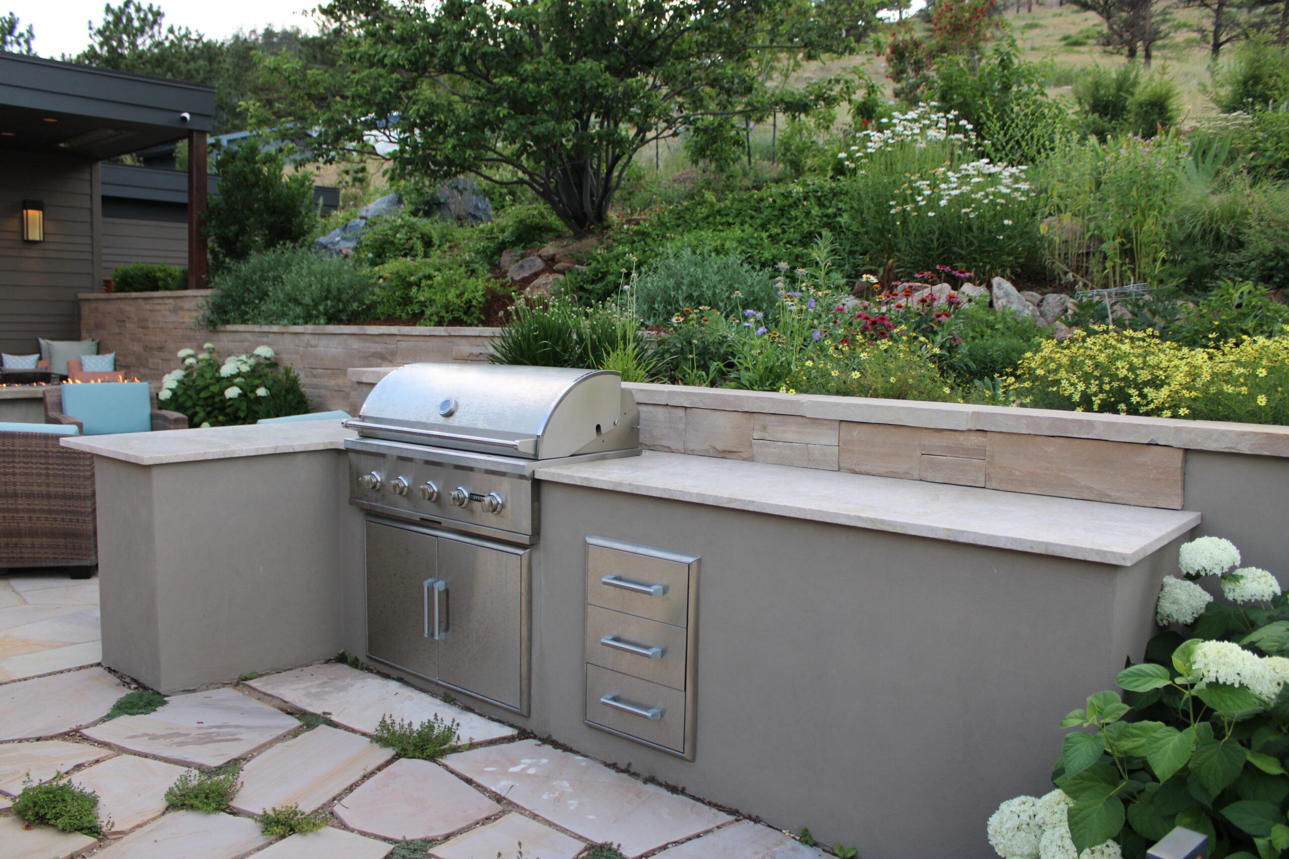 2026 Outdoor Kitchen Trends in Denver | Luxury, Durable, & Smart Designs