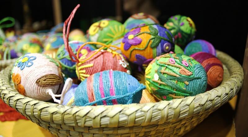 21 Outdoor Easter Decorations That Are Simply Awesome