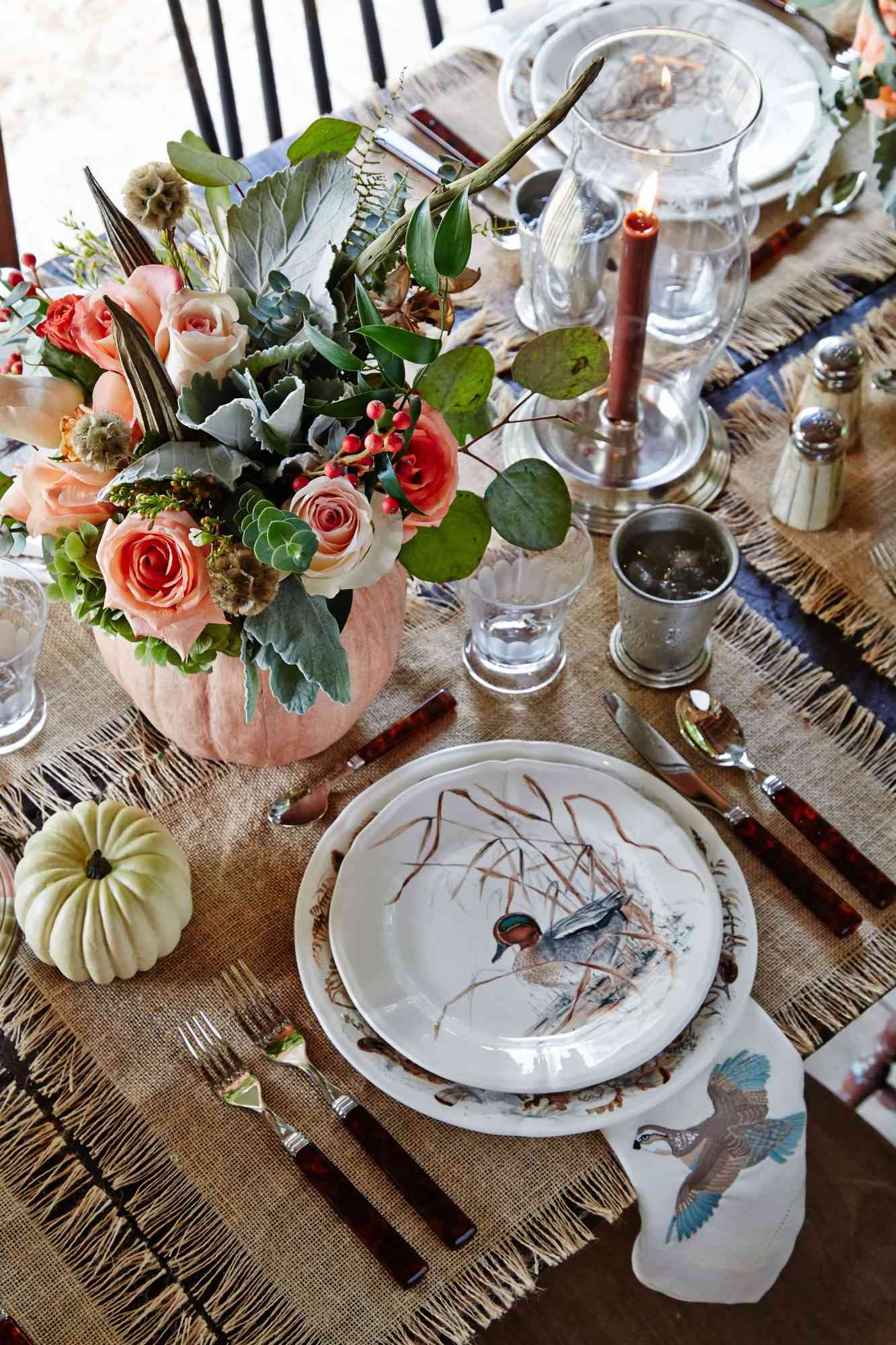 30 Thanksgiving Table Ideas For A Festive Holiday Dinner