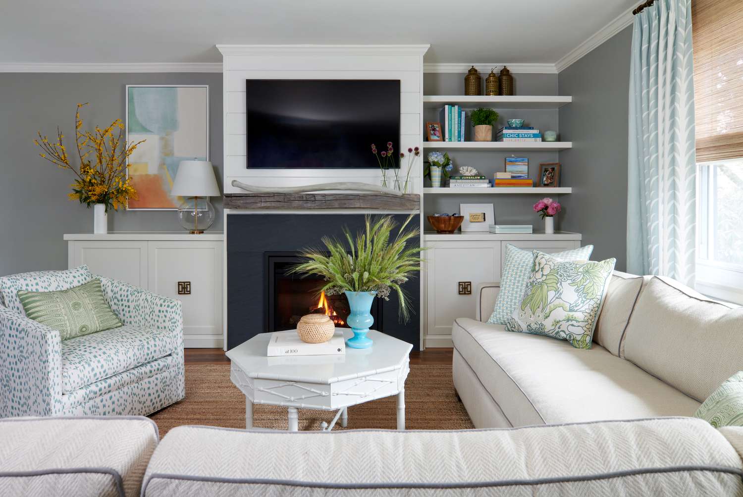 32 Mantel Decorating Ideas That Bring Style and Warmth to Your Home