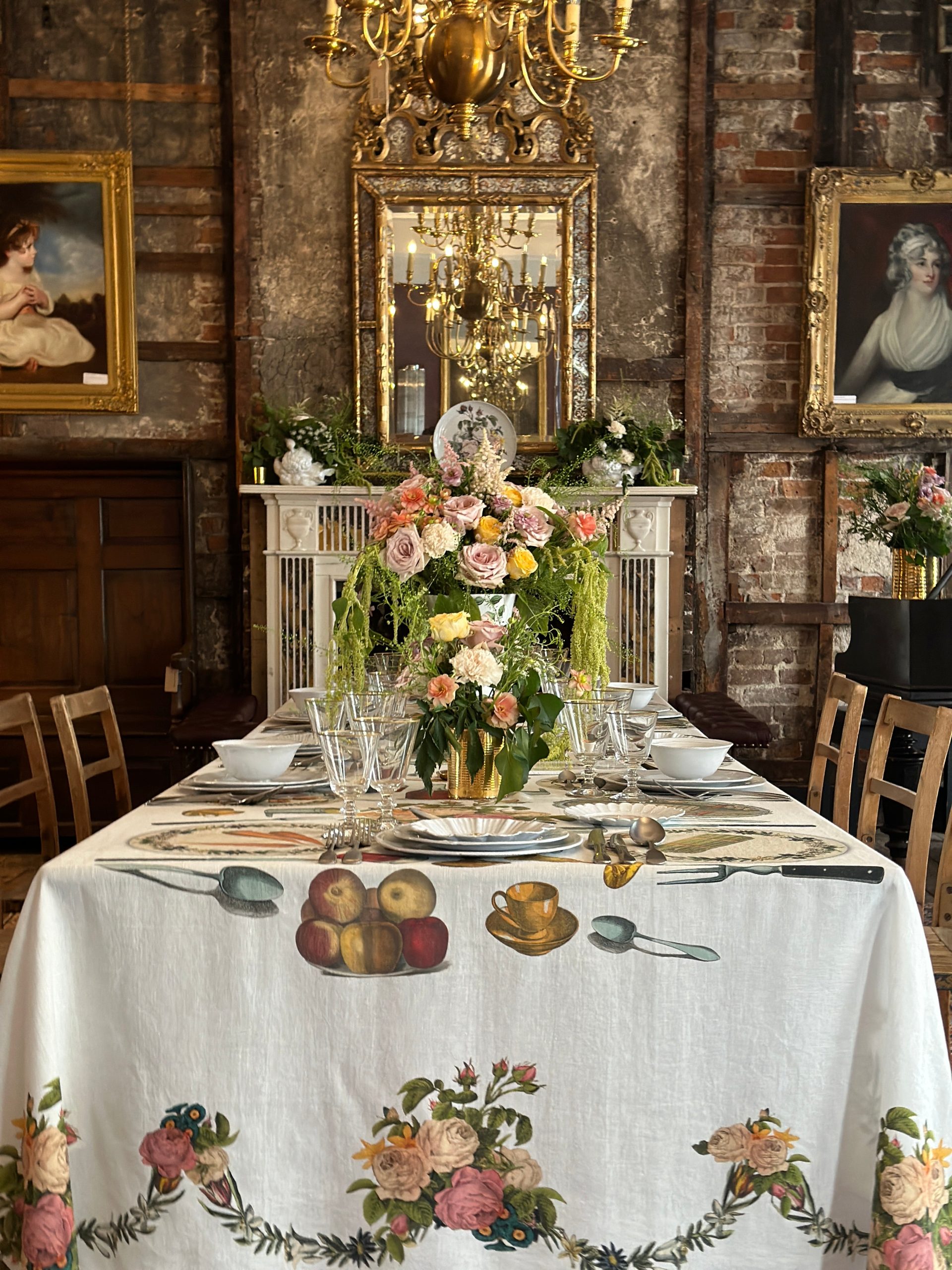 A Guide to Setting the Perfect Thanksgiving Table – Summerill & Bishop