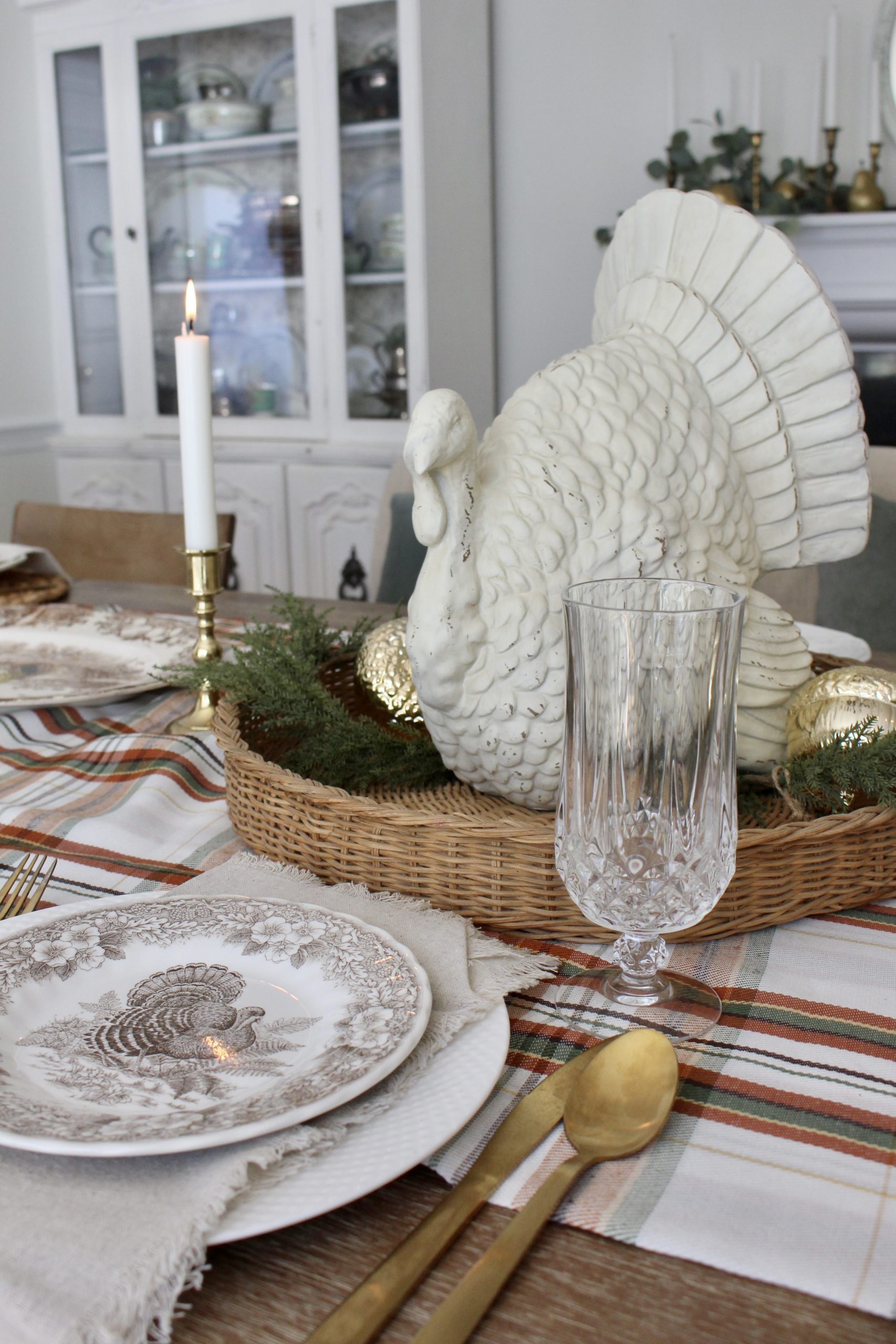 A Simple Thanksgiving Tablescape | My Life From Home