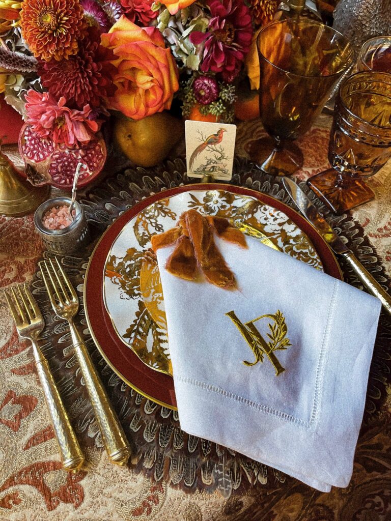 Beautifully Unique Thanksgiving Dinner Table Settings