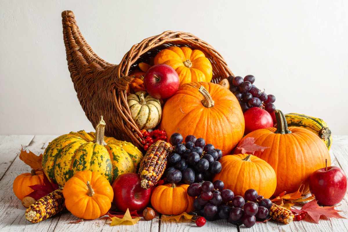 Cornucopia Centerpiece Diy: Easy Ideas & Styling