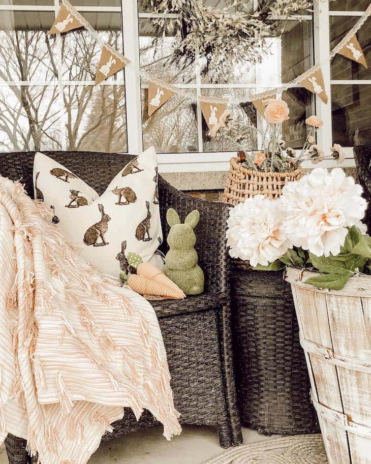 Easter Porch Decor Ideas to Welcome Spring - Farmhousehub