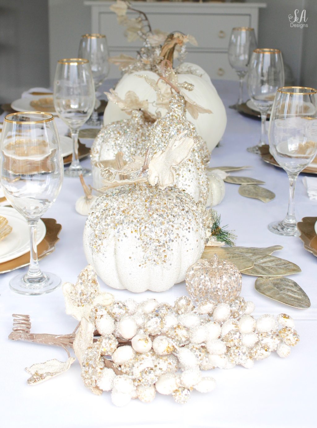 Elegant Thanksgiving Table In White & Gold - 7 - Summer Adams