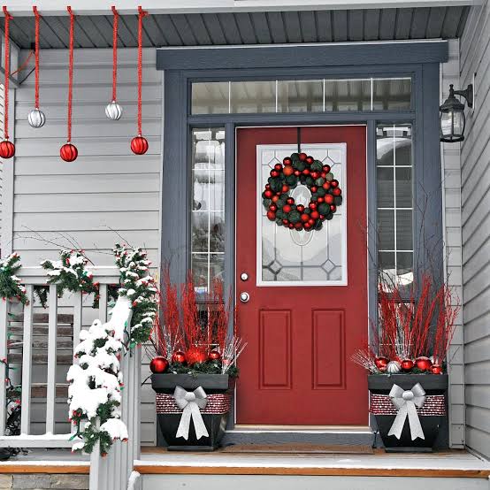Festive Front Porch | HGTV