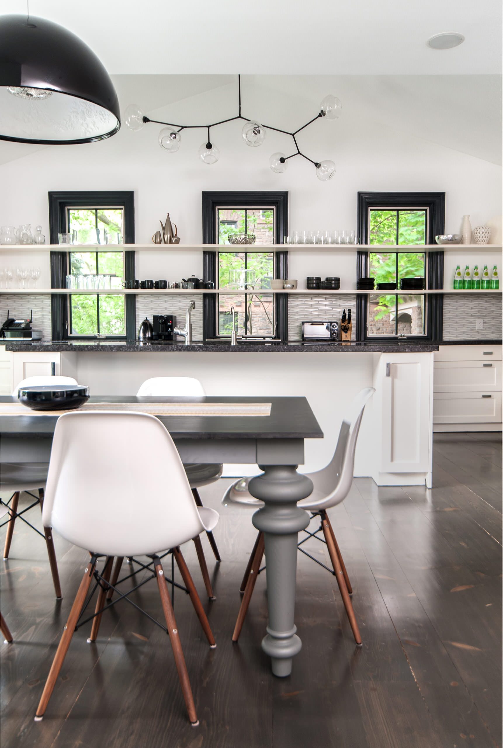 Floating Shelves: 8 Brilliant Ideas for Walls of All Shapes and Sizes | Houzz AU
